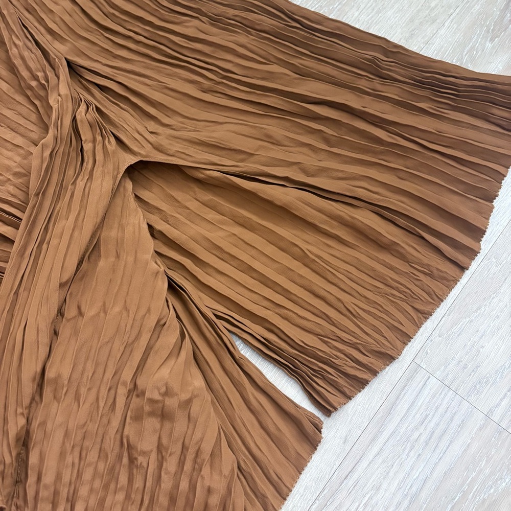 VINCE Crinkle Pleated Pull On Skirt - Picture 6 of 9